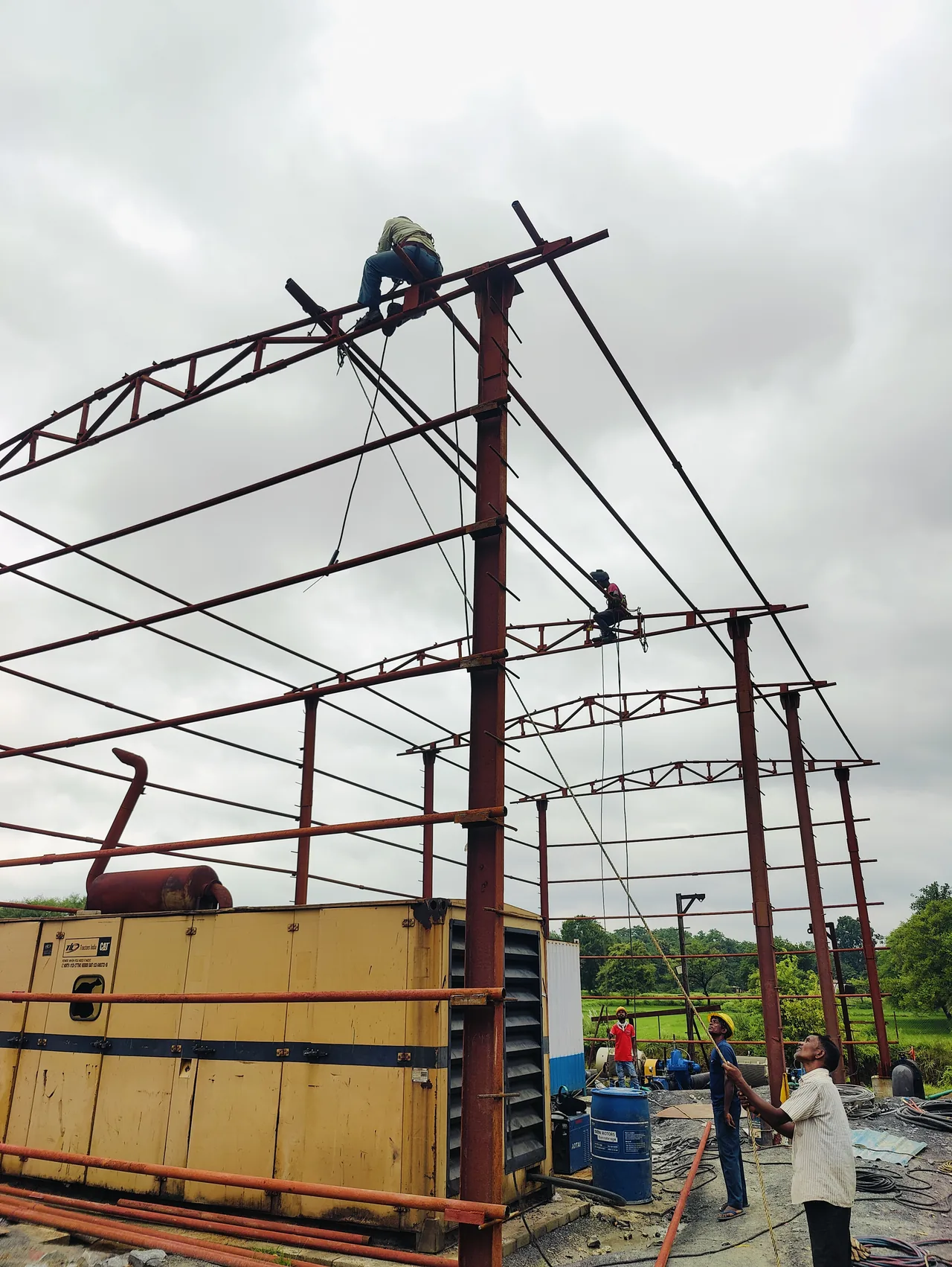 Steel structure erection